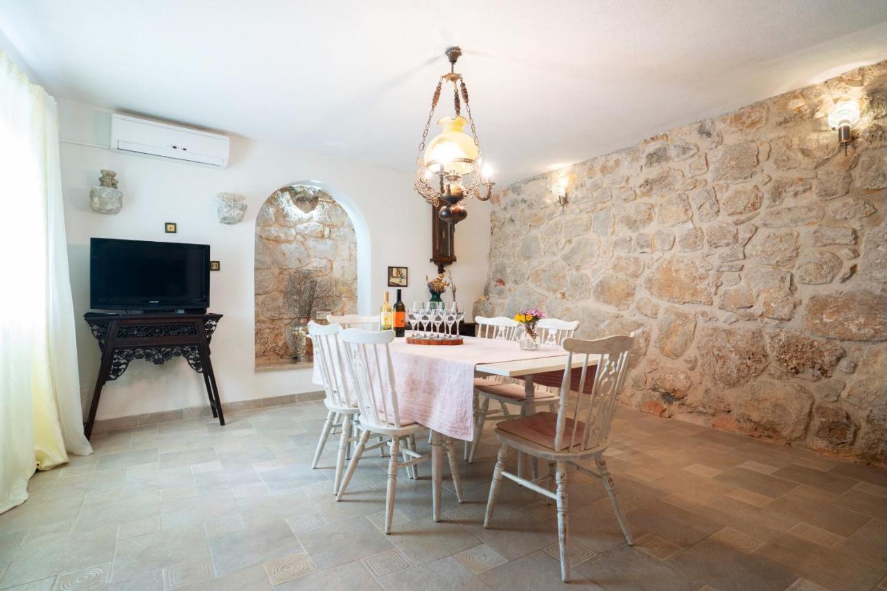 פודגורה Holiday Home Alegra מראה חיצוני תמונה